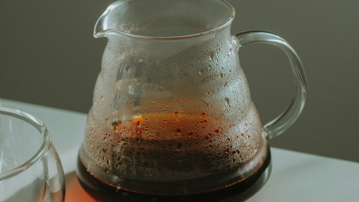 coffee in the transparent kettle